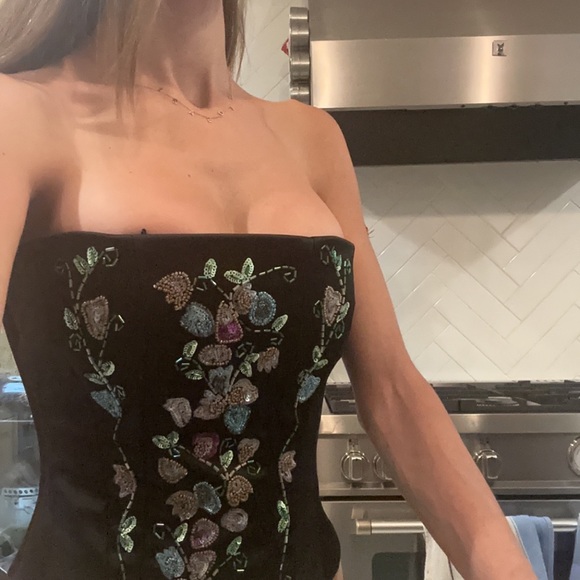 Super HOT 🥵 Nicole Miller corset top hand beaded lace up - Picture 4 of 5